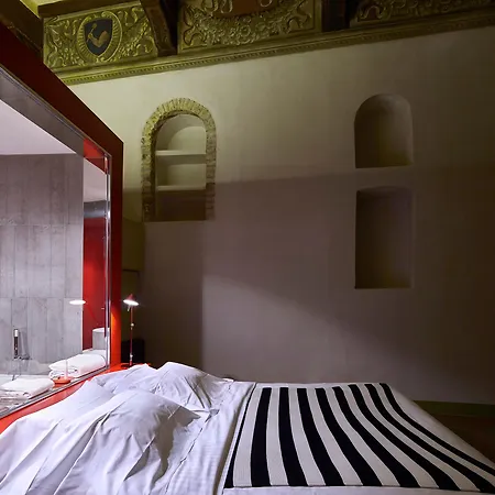 Palazzetto Rosso - Art