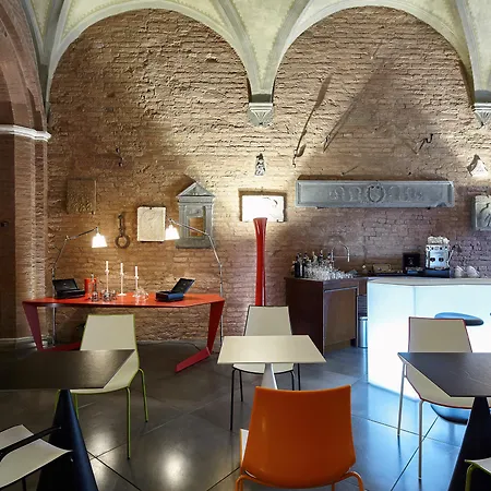 Palazzetto Rosso - Art 3*