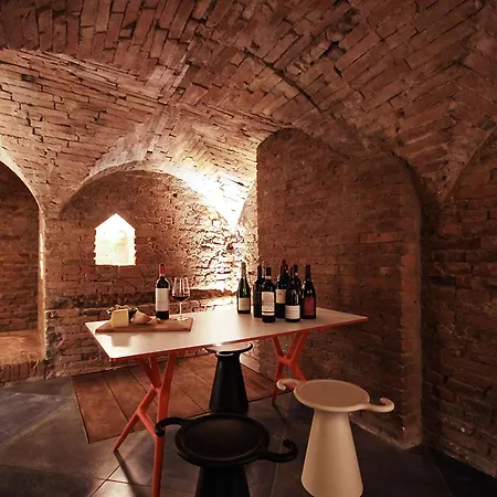 Palazzetto Rosso - Art 3*