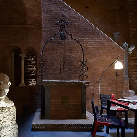 Palazzetto Rosso - Art Hotell Siena
