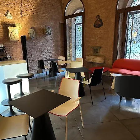 Palazzetto Rosso - Art 3* Siena